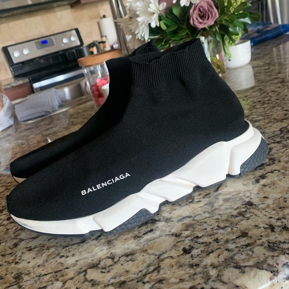 AUTHENTIC Balenciaga men’s speed trainers